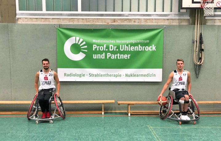 MVZ Uhlenbrock gratuliert Rollstuhlbasketballern des BBC Münsterland